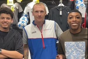 为巴萨切除半月板的男人！队报：41岁马蒂厄目前在体育用品店工作